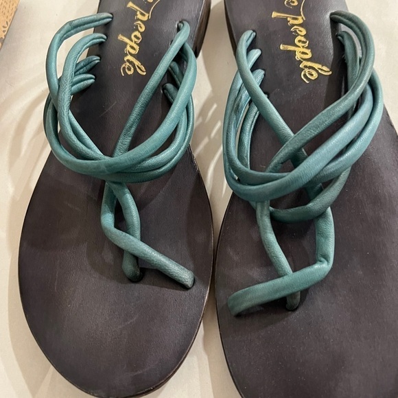 Free People Kayla Soft Strappy Sandals Flats Pool Blue Leather EU 39 US 9 - Picture 2 of 5